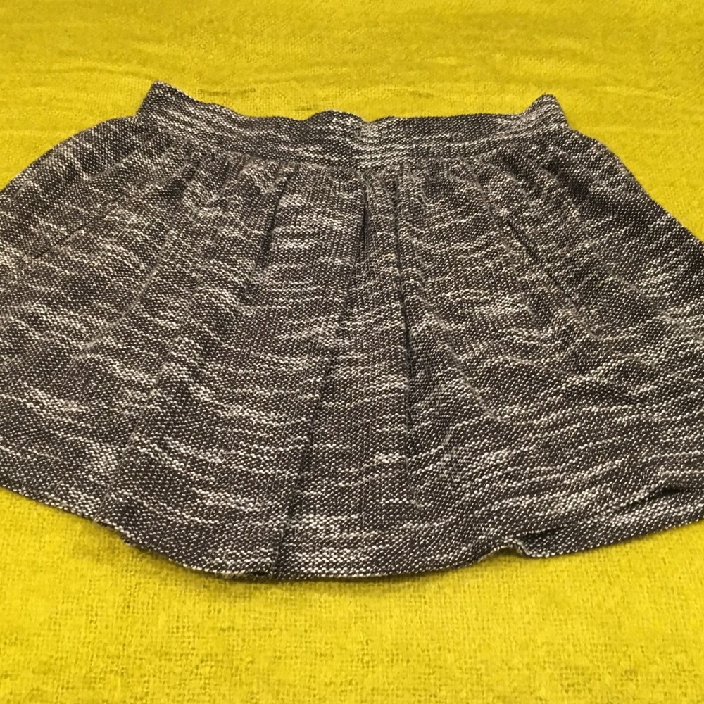 Black & White heavy cotton skirt