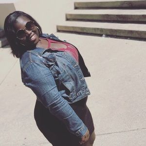 Meet your Posher, Janiya