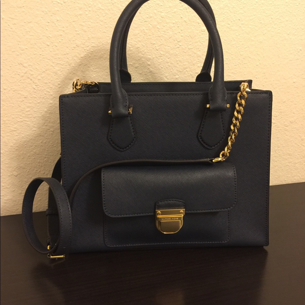 Michael Kors Tote Leather