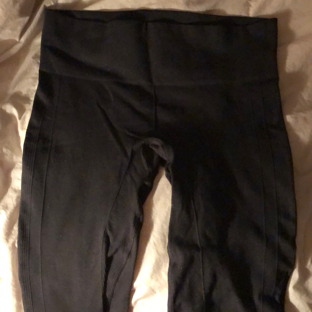 Lululemon Ebb to the street pant size 8