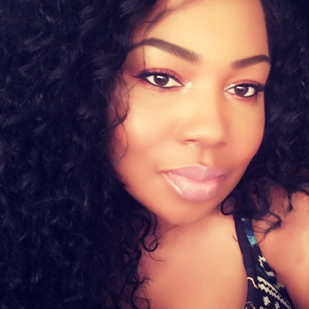 Meet your Posher, Vanessa