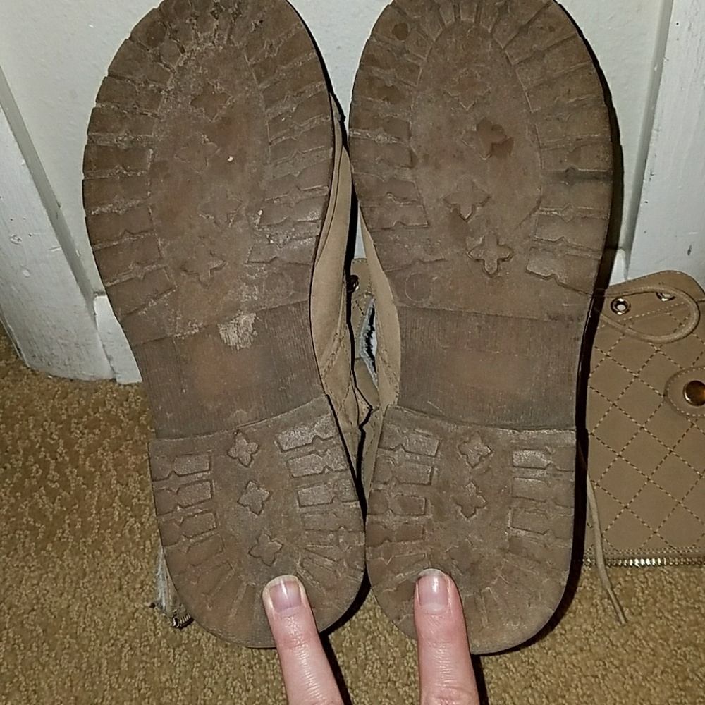 Sold Winter boots - Picture 4 of 4