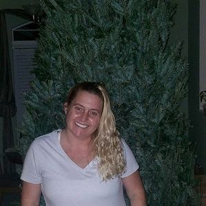 Meet your Posher, Jenise