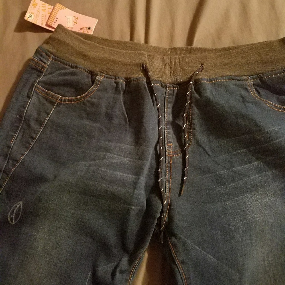 **3 for $21** (if bundled) skinny jeans