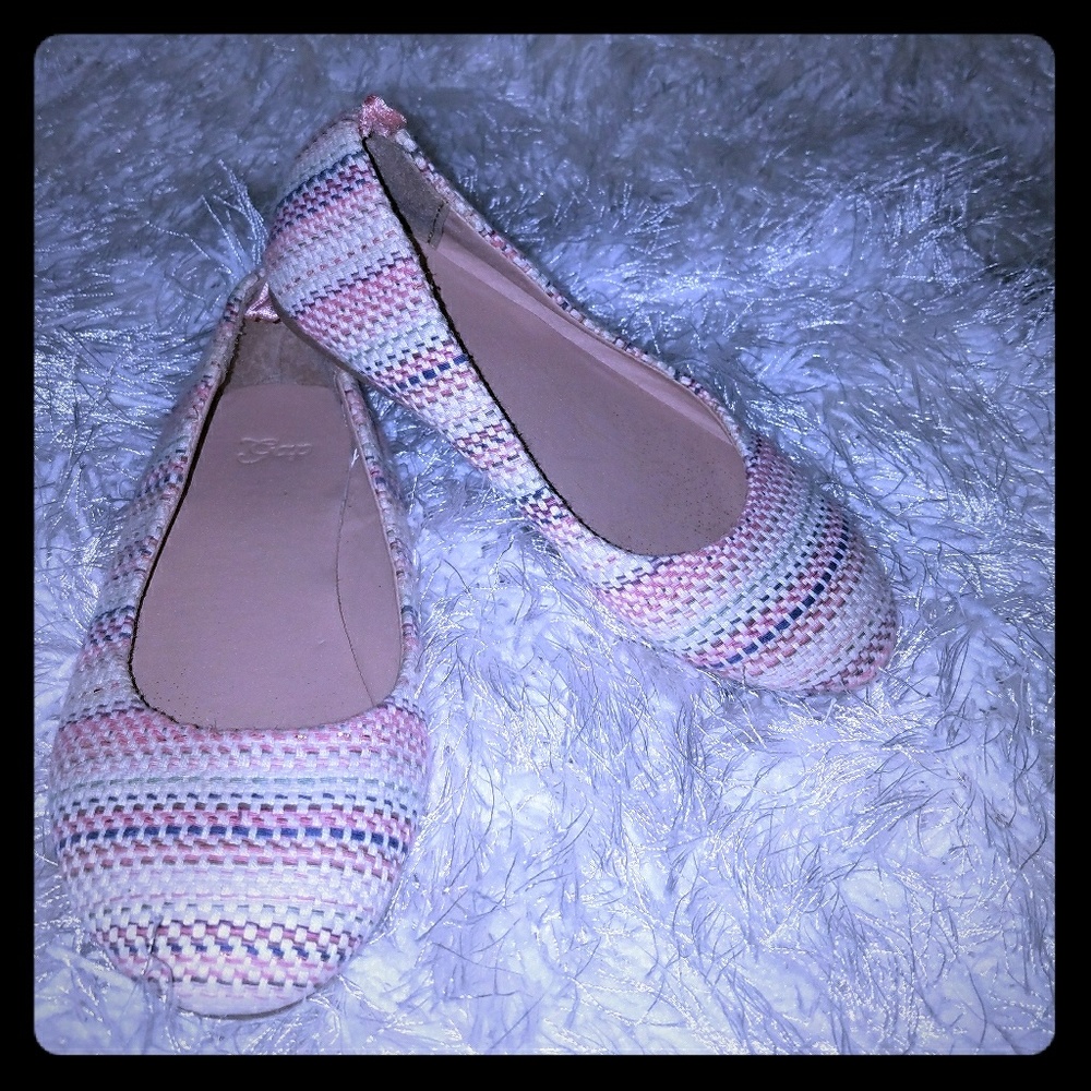 Gap shoes.