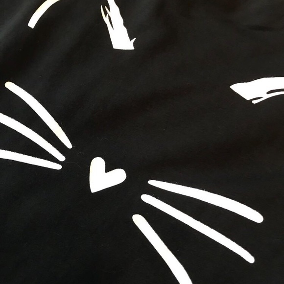 ✨Cat Lover Black & White Sweatshirt✨ - Picture 4 of 6