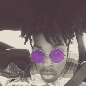 Meet your Posher, Davon