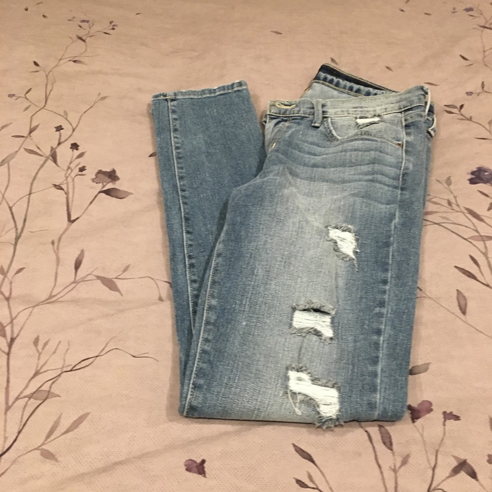 Destroyed stonewashed denim straight leg Jean