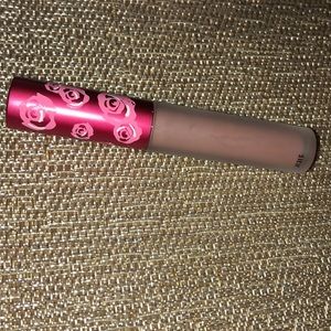 Limecrime Velvetine in Cashmere