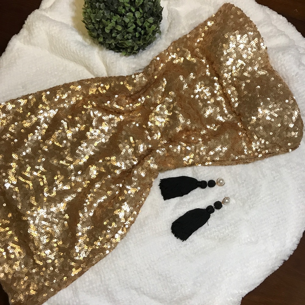 Gold sequin mini dress ✨