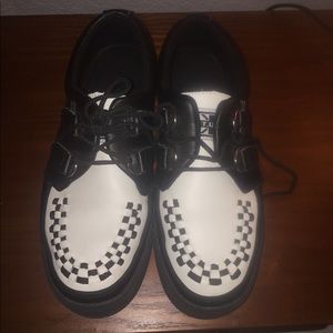 T.U.K. Leather shoes