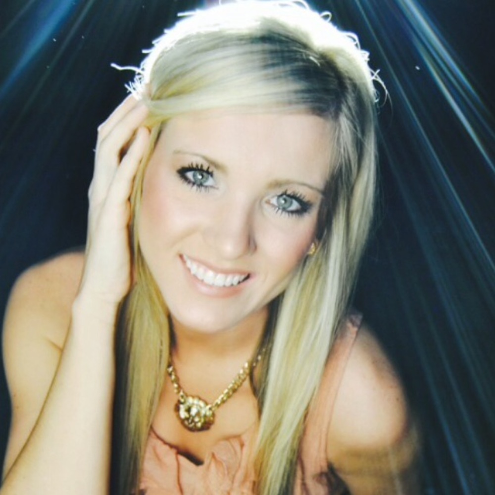 Meet your Posher, Brittnie