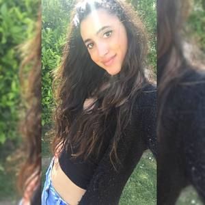 Meet your Posher, Danielle