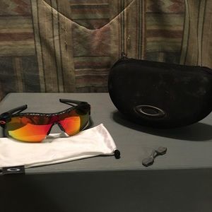 Oakley Radars - Carbon fiber frame, fire lens