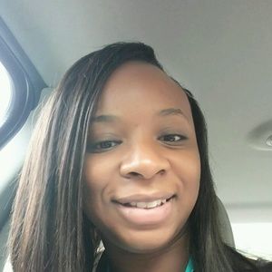 Meet your Posher, Charlisha