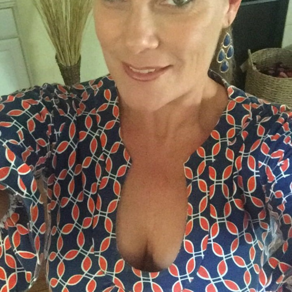 Meet your Posher, Sharon
