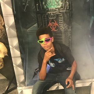 Meet your Posher, Joseph