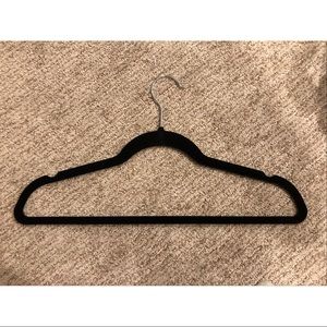 20 velvet clothes hangers
