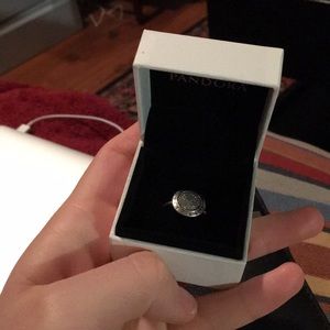 Pandora ring