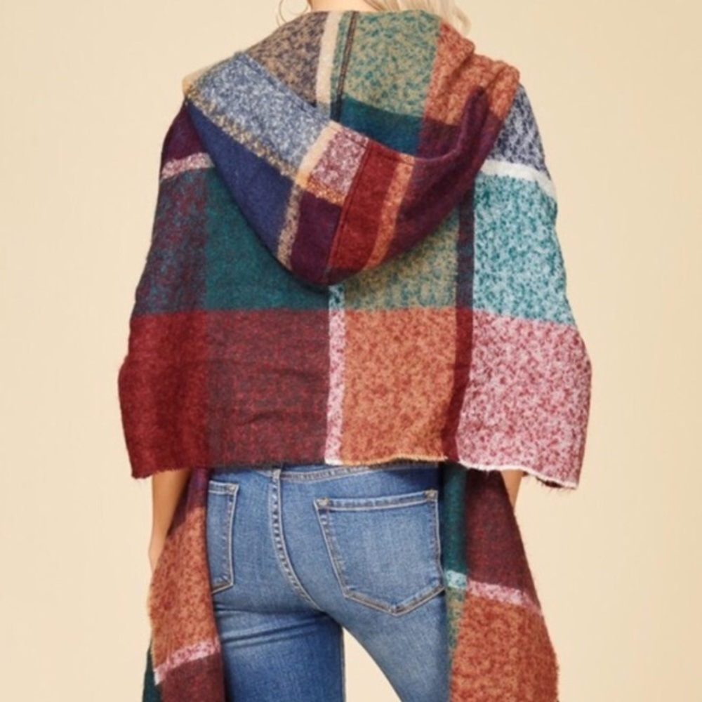 LAST ONE - Plaid wrap with hood - Picture 4 of 7