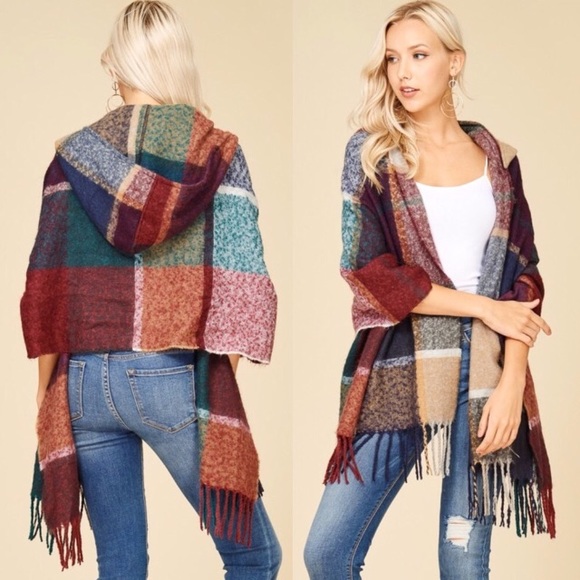 LAST ONE - Plaid wrap with hood - Picture 2 of 7