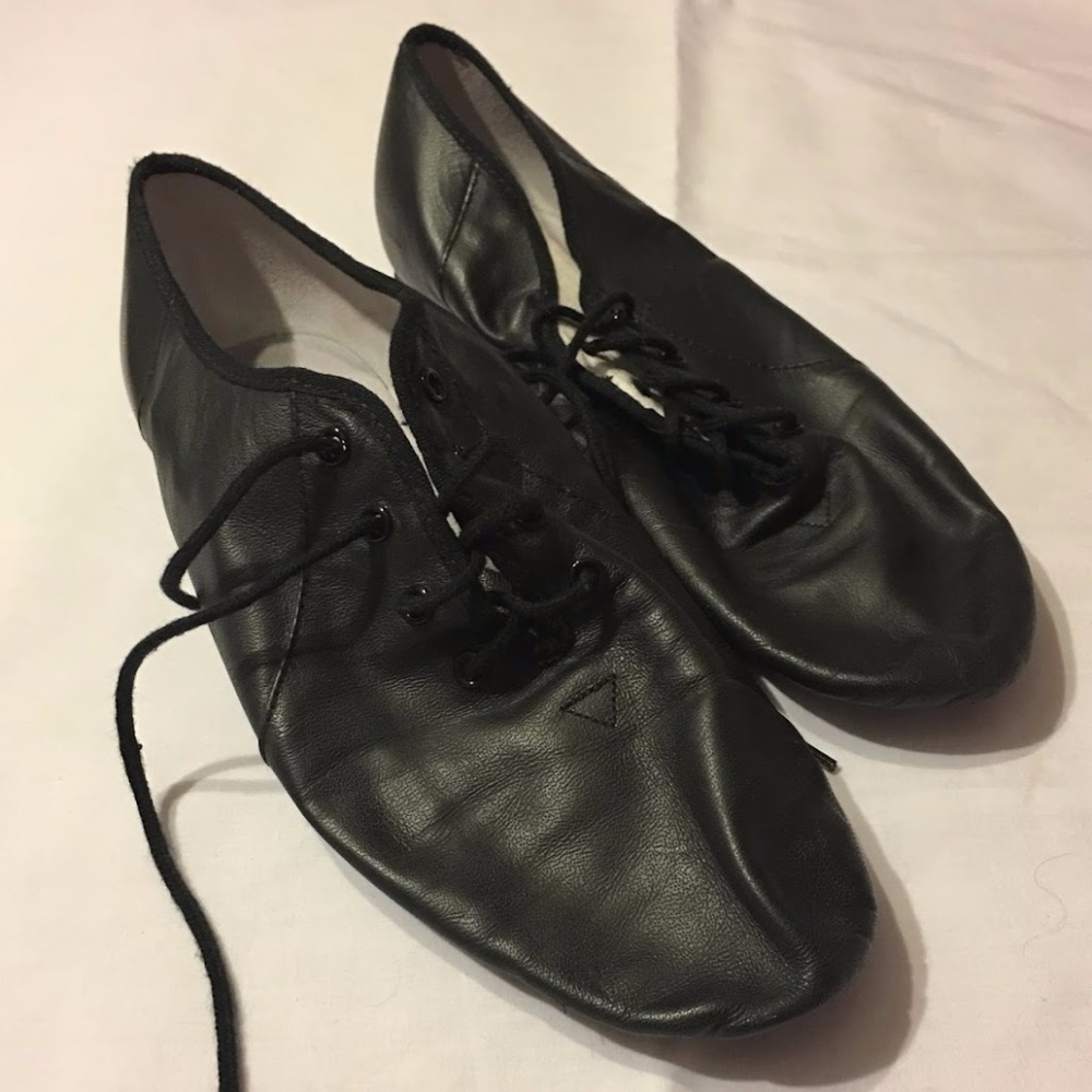 BLOCH WOMEN'S JAZZ SHOES - SIZE 9 WOMAN
