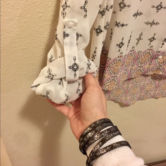 American Rag High-Low Top - Picture 4 of 7