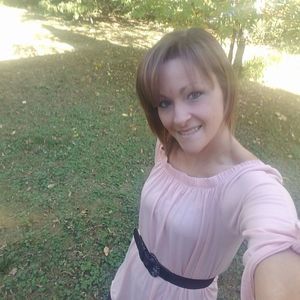 Meet your Posher, Rebecca