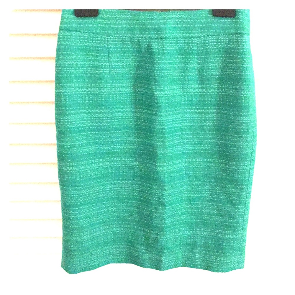 Banana Republic green tweed pencil skirt. 0.