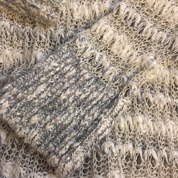 Sweater - Picture 4 of 5