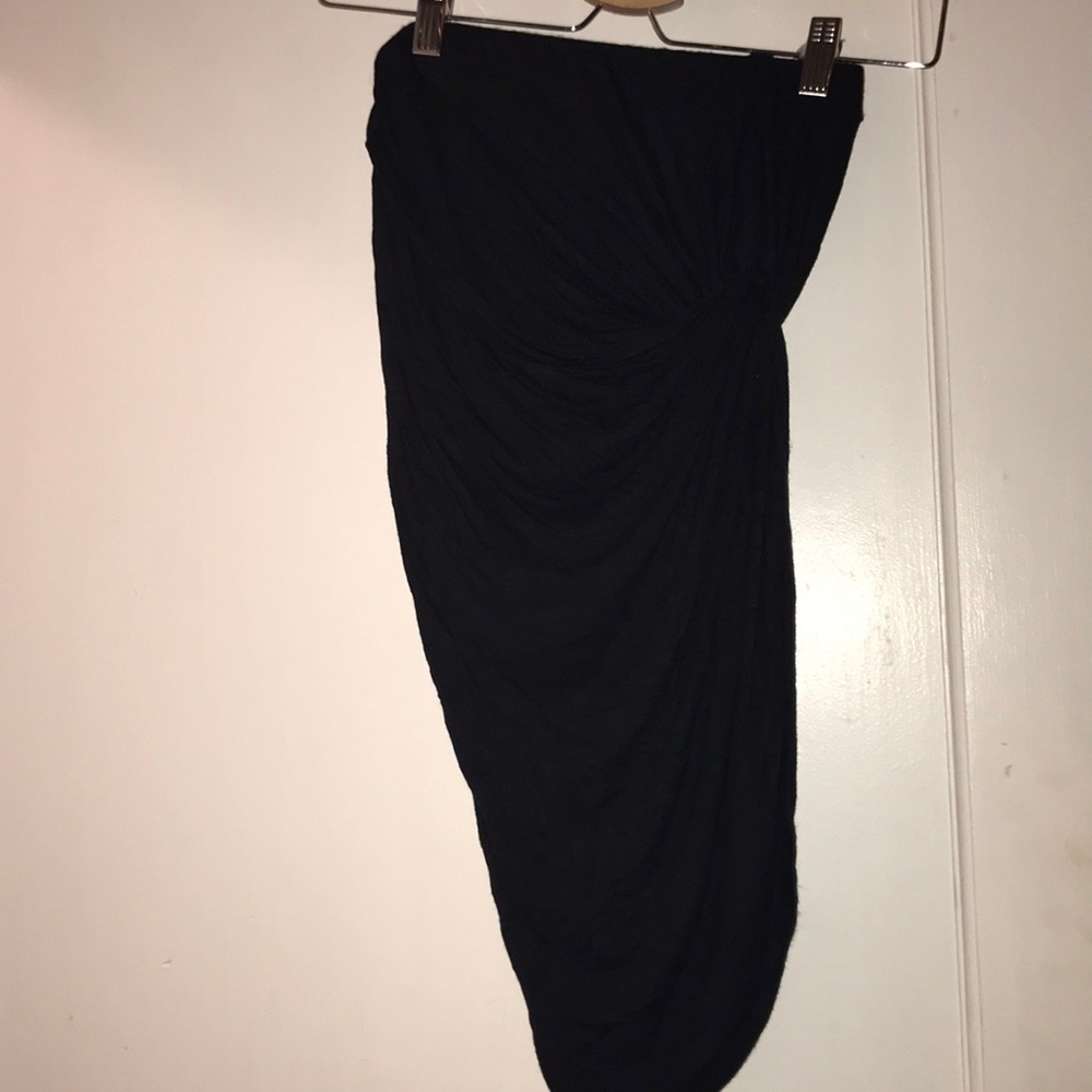 Skirt with bow, Ling in one leg