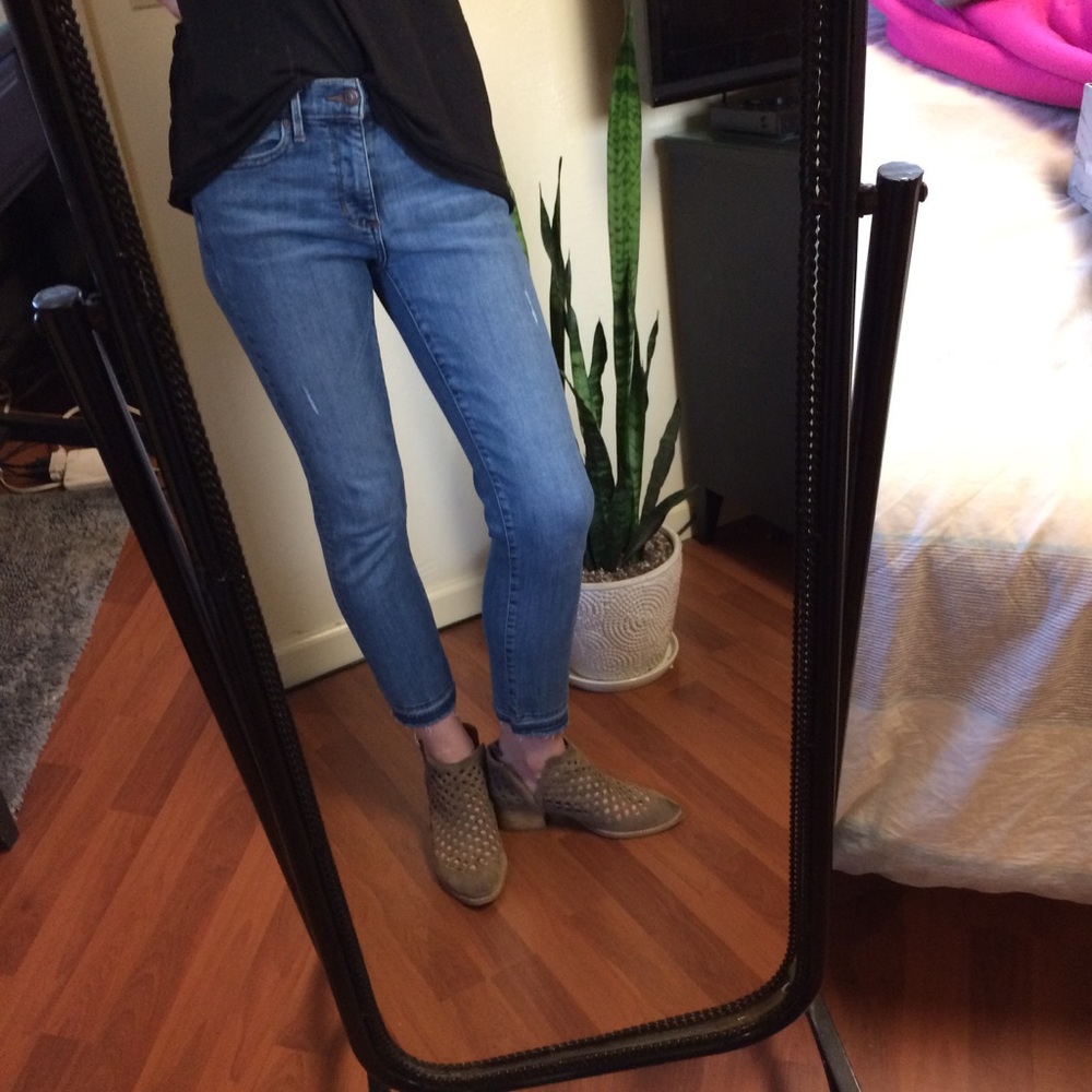LOFT Cropped Jeans with Open Hems