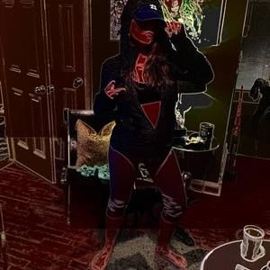 Meet your Posher, Jillian