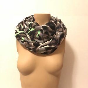 Infinity scarf