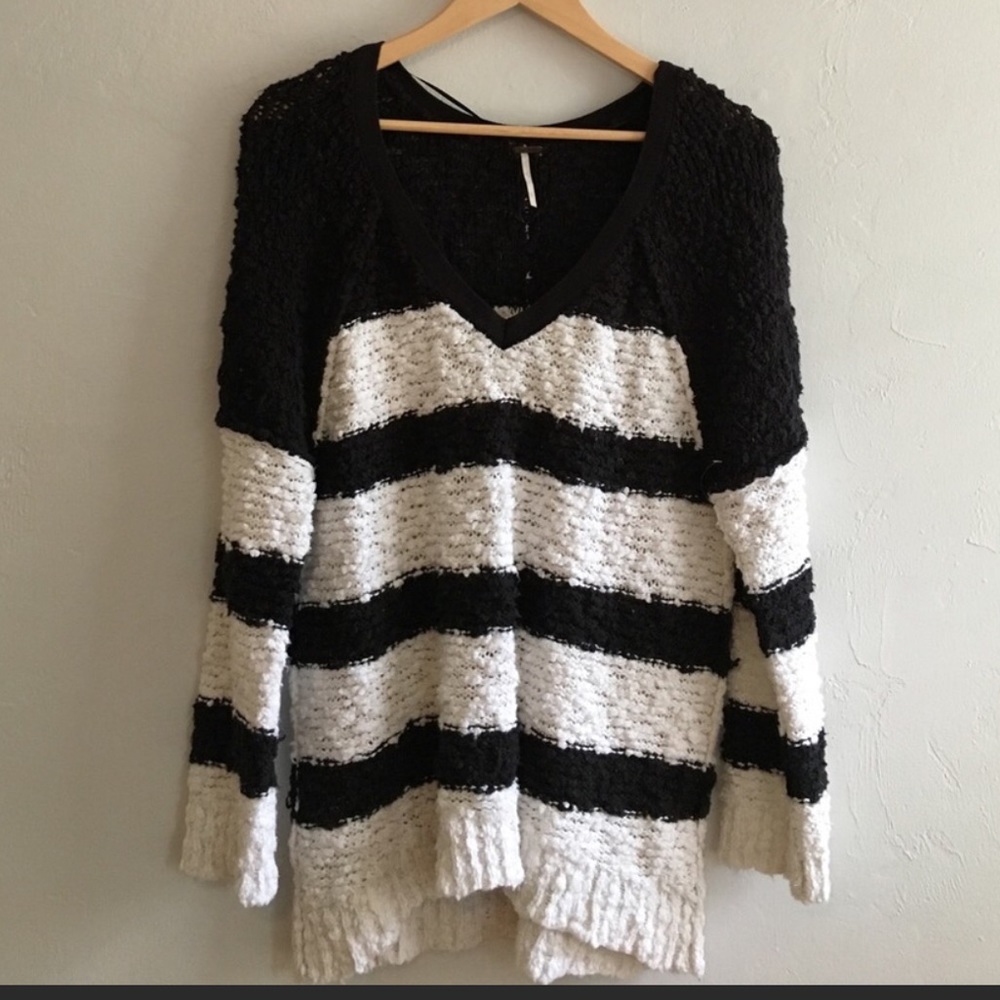 🖤Free People Striped Sweater