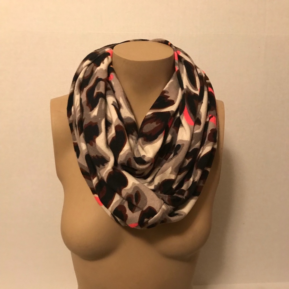 Infinity scarf