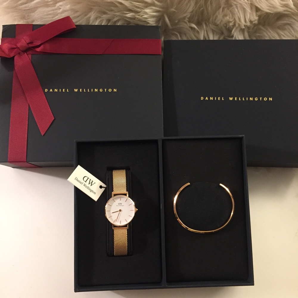 Brand new DW watch with Cuff gift set.