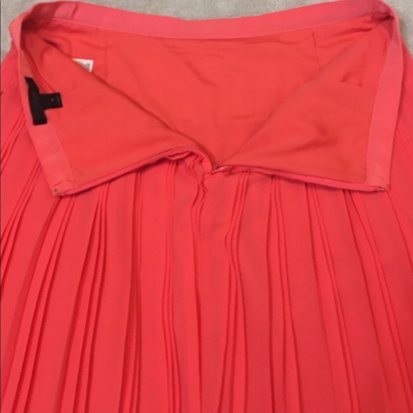 J. Crew Pleated Mini Skirt, Size 6, Salmon/Peach - Picture 4 of 8