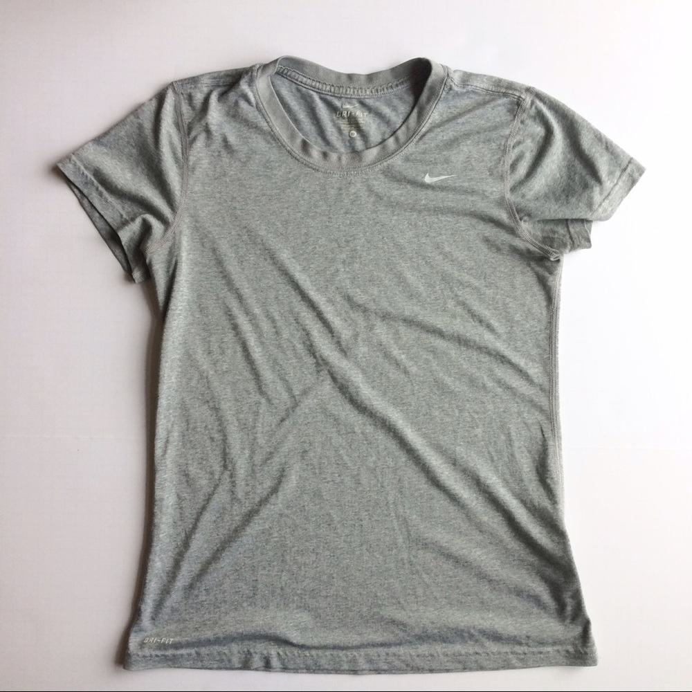 Athletic workout tee