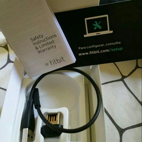 Fitbit - Picture 4 of 5