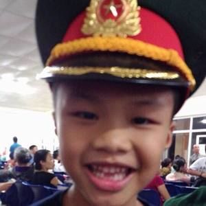 Meet your Posher, Minh
