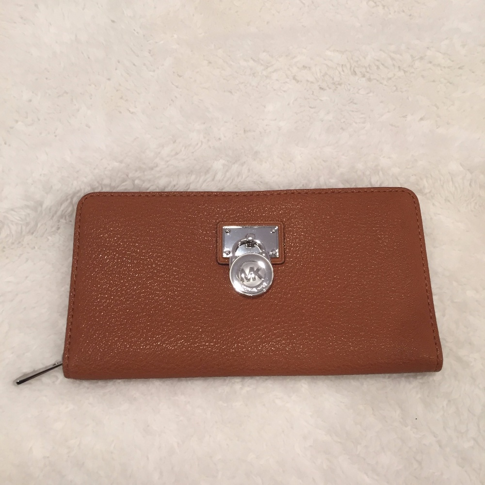 Michael Kors Hamilton Large Wallet