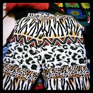 Leggings cheetah print with other designs in them