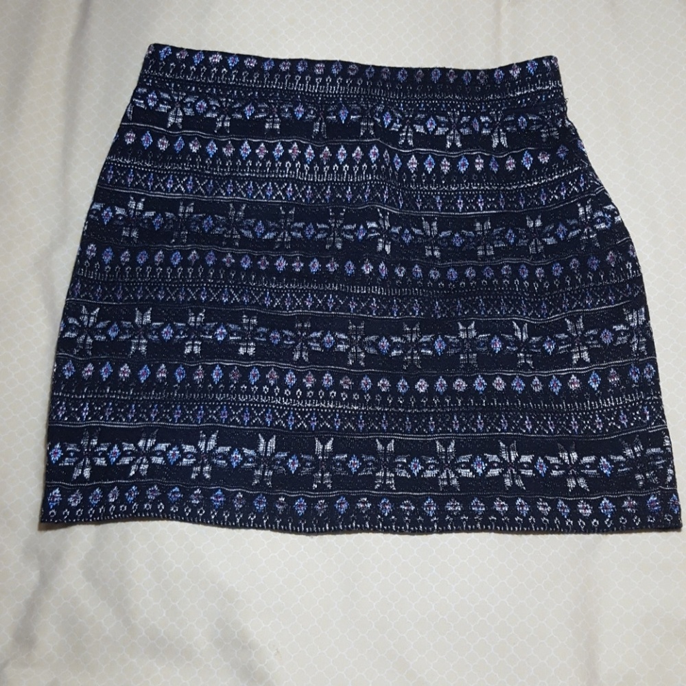 🌹{Forever 21} Sweater Mini Skirt