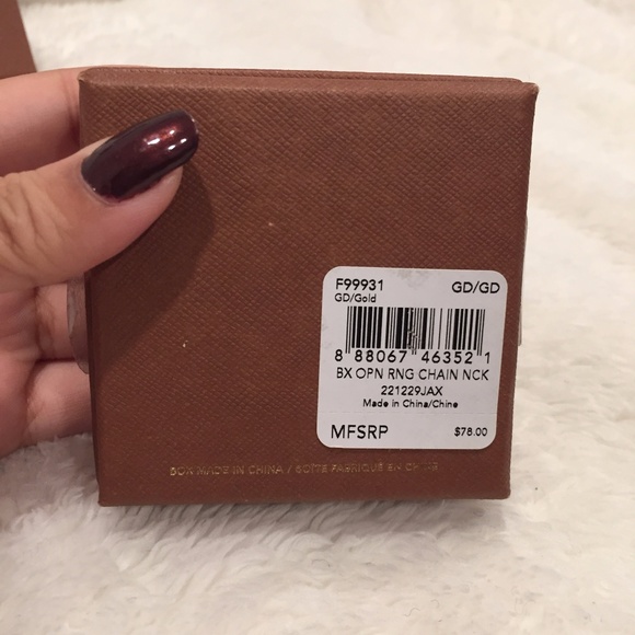 Coach Gold Boxed Open Ring Chain Necklace - Picture 2 of 2