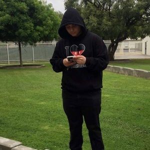 Meet your Posher, Adrian