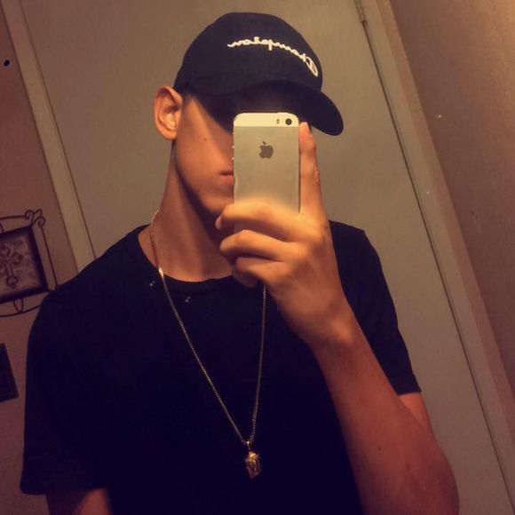 Meet your Posher, Chris - Picture 1 of 1