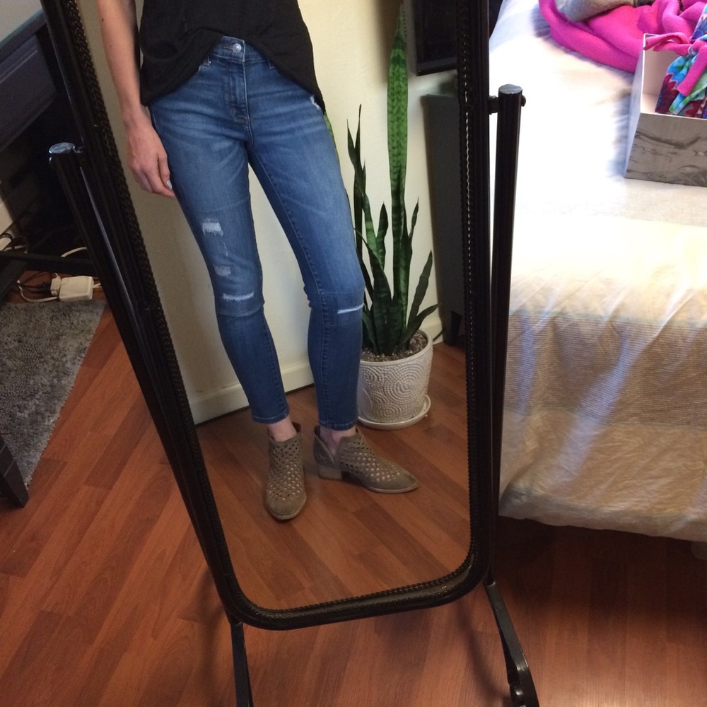 Banana Republic Distressed Skinny Jeans