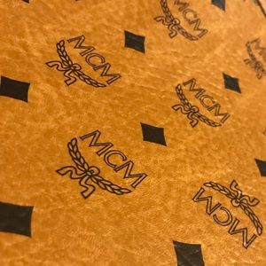 Meet your Posher, Kellie