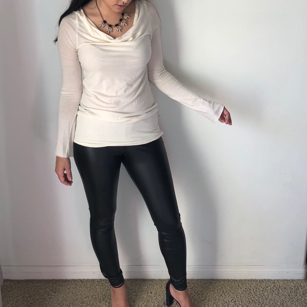 GUESS Authentic long sleeve top - Picture 2 of 4